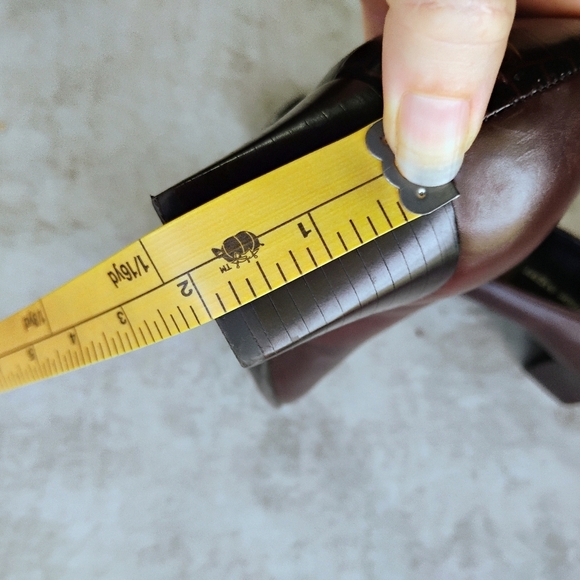 Etienne Aigner Maye Croc Embossed Leather Pumps Womens 7.5W Square Toe Office - Picture 13 of 13